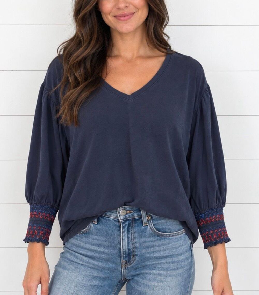 Nation LTD vneck smocked cuff blouse small